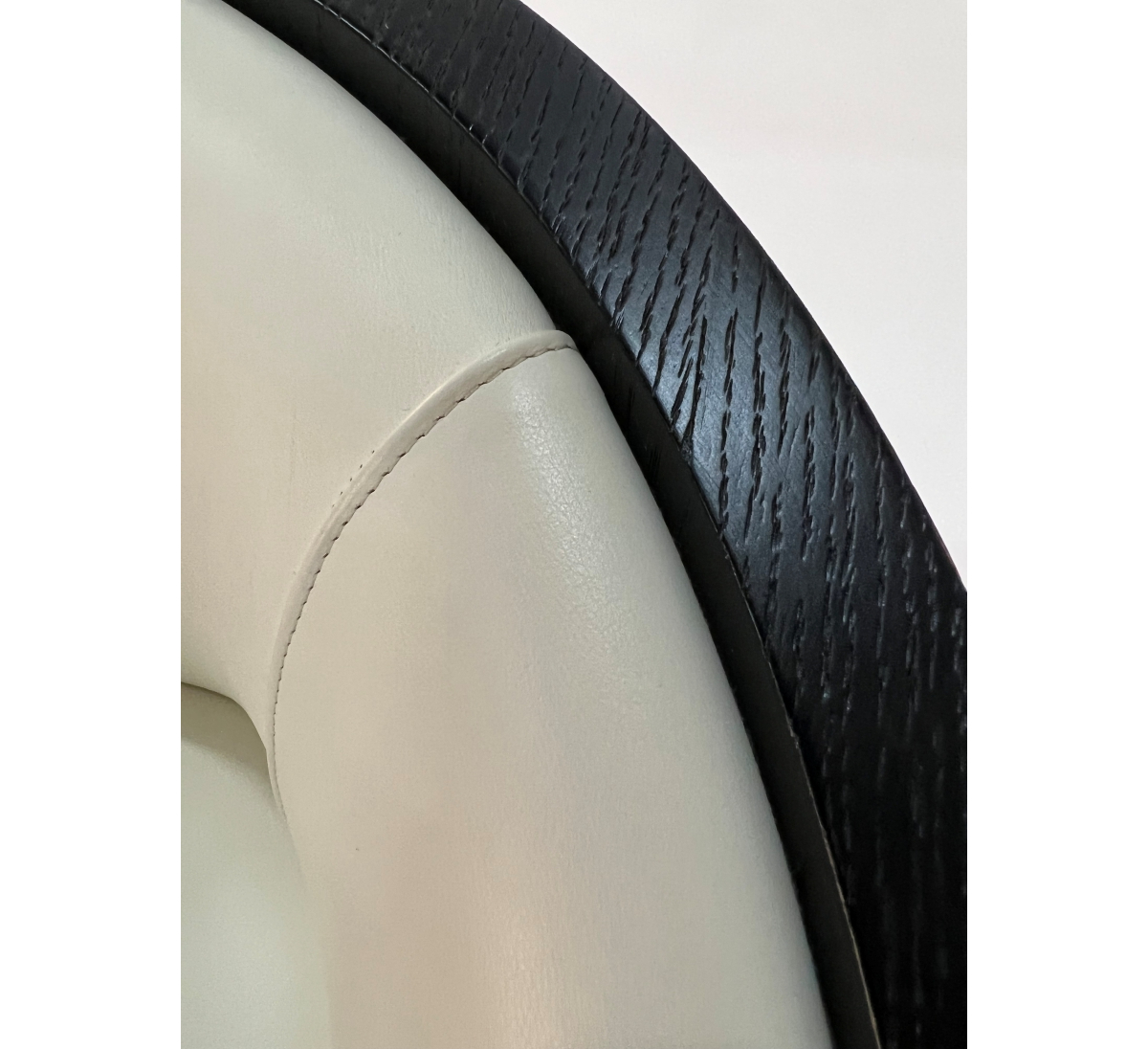 Кресло CLASSIC Armani / Casa, стоимость 440 000 руб.  Фотография 2